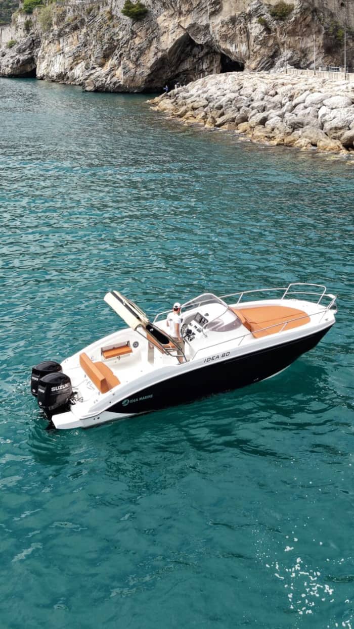 CAPRI PREMIUM EXPERIENCE – FARAGLIONI, CAVES AND CRYSTAL CLEAR WATERS
