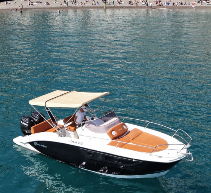 CAPRI PREMIUM EXPERIENCE – FARAGLIONI, CAVES AND CRYSTAL CLEAR WATERS