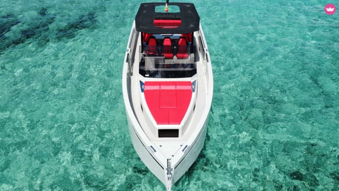 Ibiza Unfiltered in  ''Boiler Room'': Effortless Island Flow