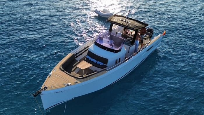 Incredible Day Charter in Formentera (Illetes) - 8h Day Charter