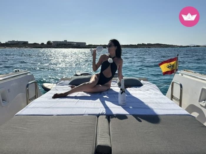 Incredible Day Charter in Formentera (Illetes) - 8h Day Charter