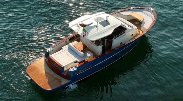 A day aboard the Lancia Aprea 42 (2026)