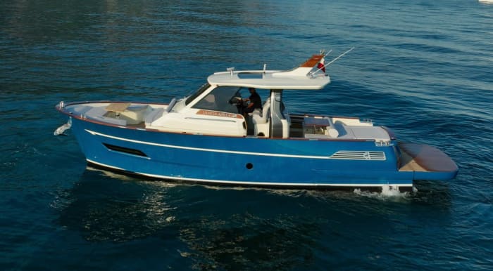 A day aboard the Lancia Aprea 42 (2026)