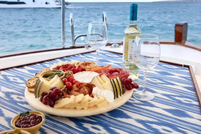 Een halve dag op een traditionele llaüt-boot door de baai van Palma.