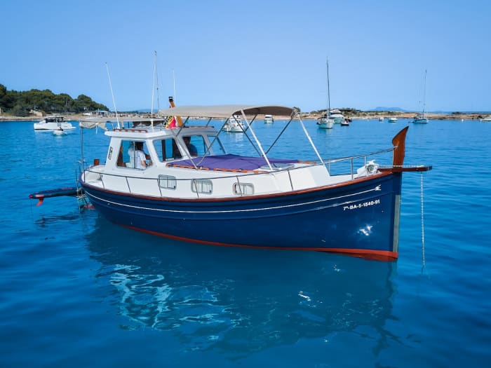 Een halve dag op een traditionele llaüt-boot door de baai van Palma.