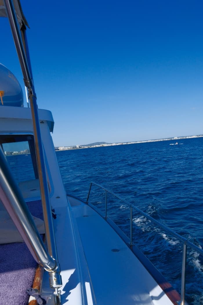 Een halve dag op een traditionele llaüt-boot door de baai van Palma.