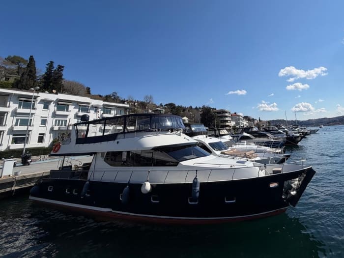 Bosphorus Highlights Private Yacht Cruise