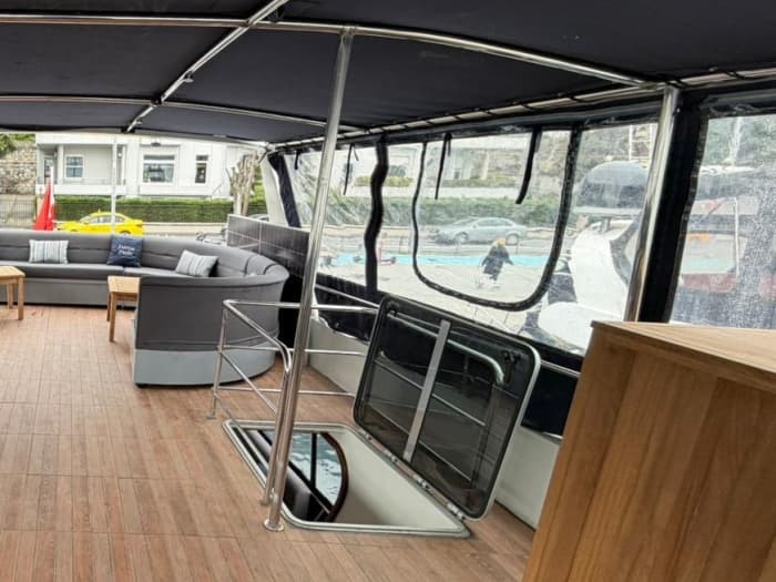 Bosphorus Highlights Private Yacht Cruise