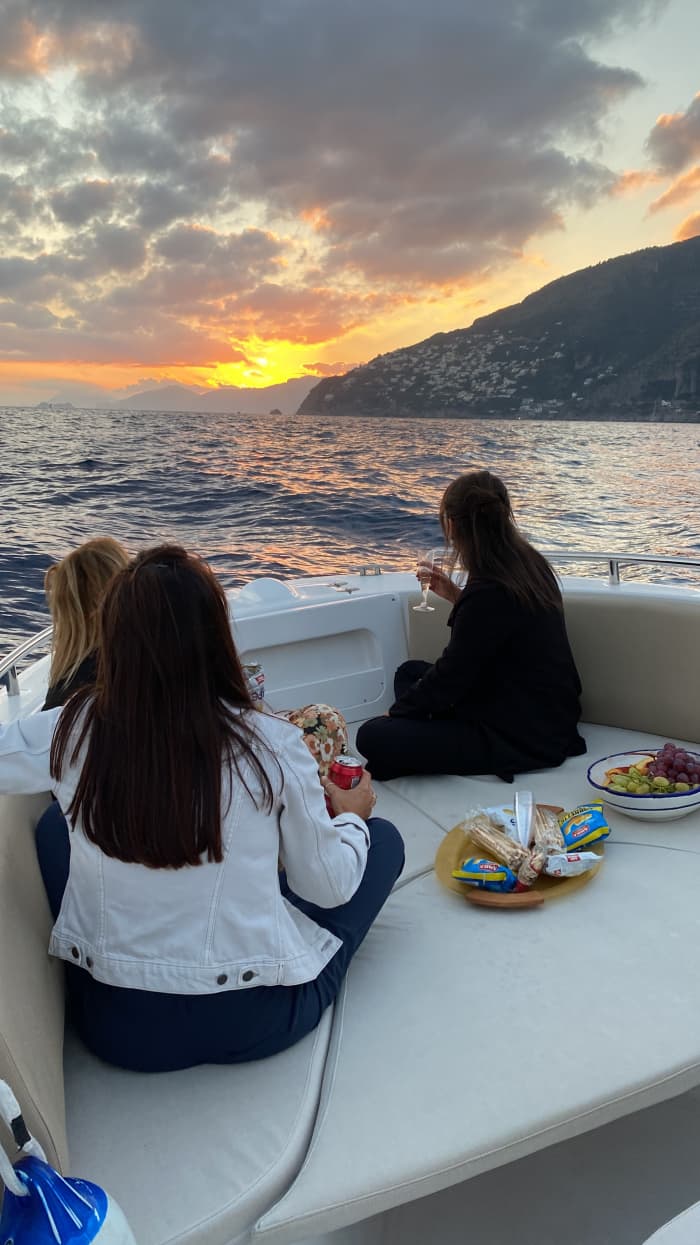 Amalfi Coast experience by traditional gozzo