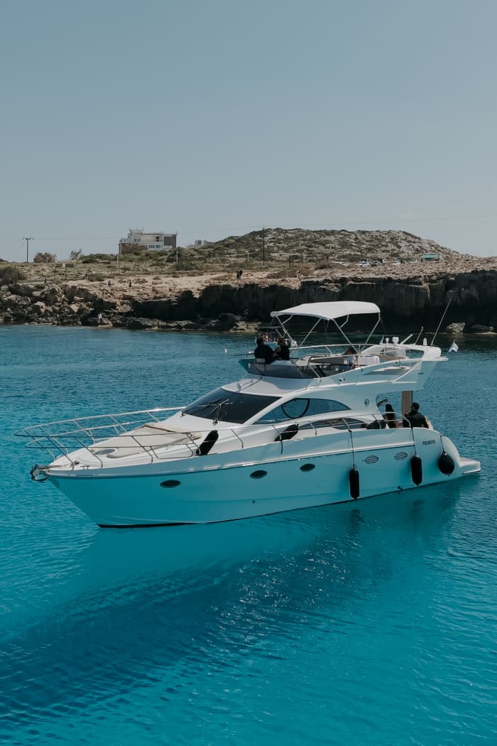 Full Day Luxury East Coast Yacht Experience