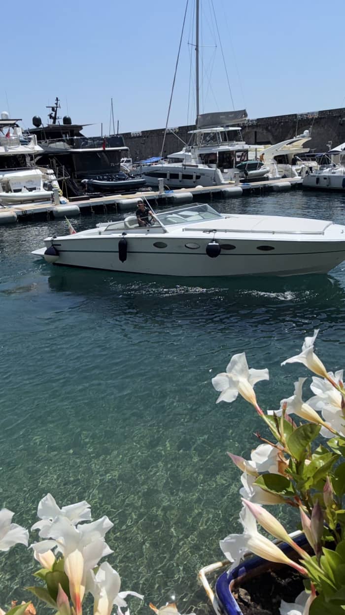 Amalfi, Capri und Isola dei Galli – 7 Stunden auf der Tornado 38