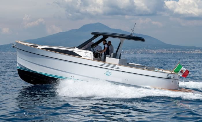 Half-day morning excursion aboard the Apreamare Gozzo 35