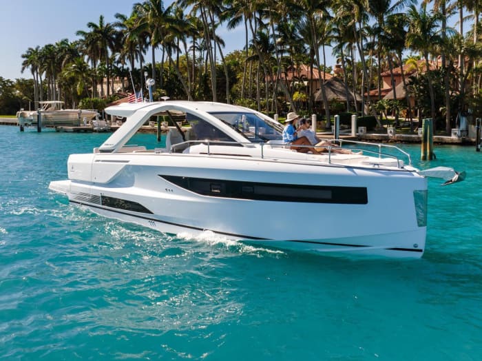 Full day aboard the Jeanneau DB 37
