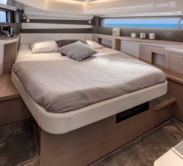 Full day aboard the Jeanneau DB 37