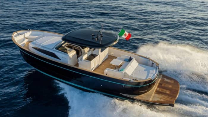 Pomeriggio di mezza giornata a bordo dell'Apreamare Gozzo 45