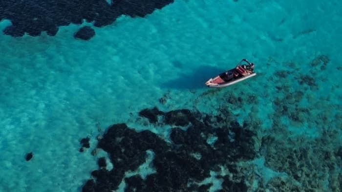 Private Boat Tour to Antiparos & Blue Lagoon