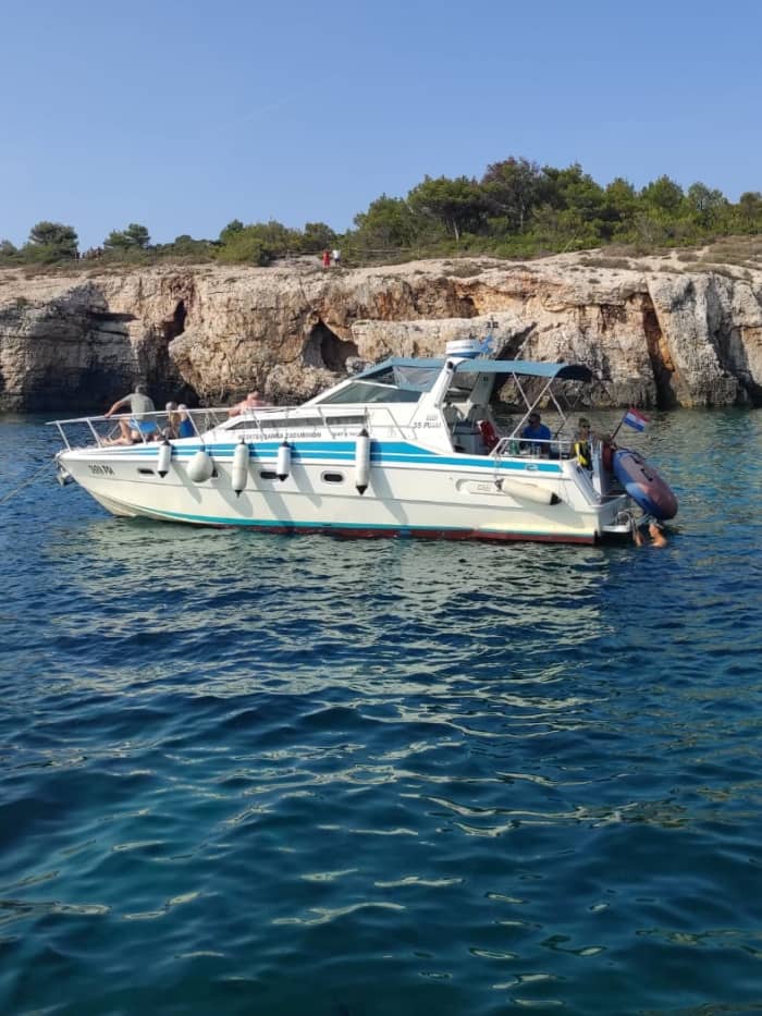 Pola: Escursione privata in barca sul Mediterraneo (Tramonto con i delfini)