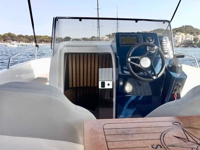 Rondleiding door grotten en zeereservaat