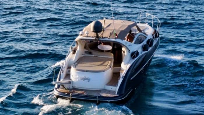 Tavolara Luxury Escape – Azimut Atlantis 425 SC Experience