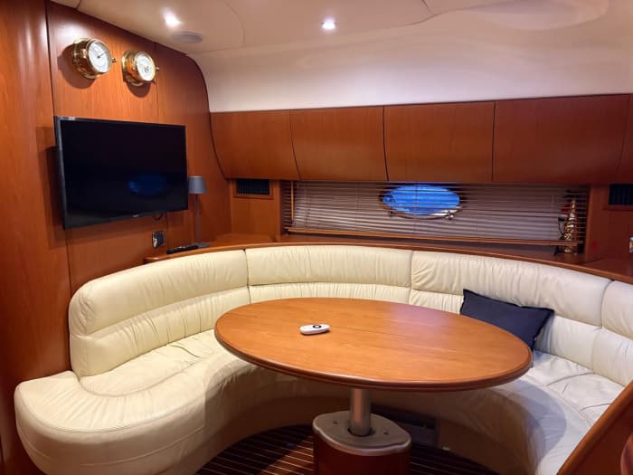 Tavolara Luxury Escape – Azimut Atlantis 425 SC Experience