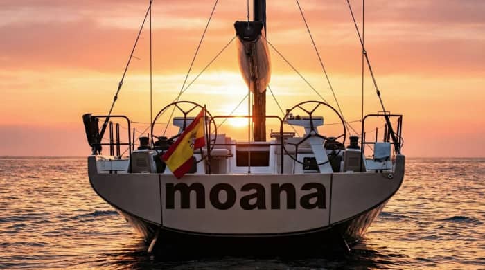 EEN EXTRA BELEEFDE ERVARING DOOR IBIZA EN ES VEDRÀ AAN BOORD VAN EEN 17 METER LANGE LUXE ZEILBOOT MET KAPITEIN
