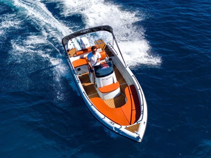 Ontdek de verborgen pareltjes van Paleokastritsa tijdens een privéboottocht.