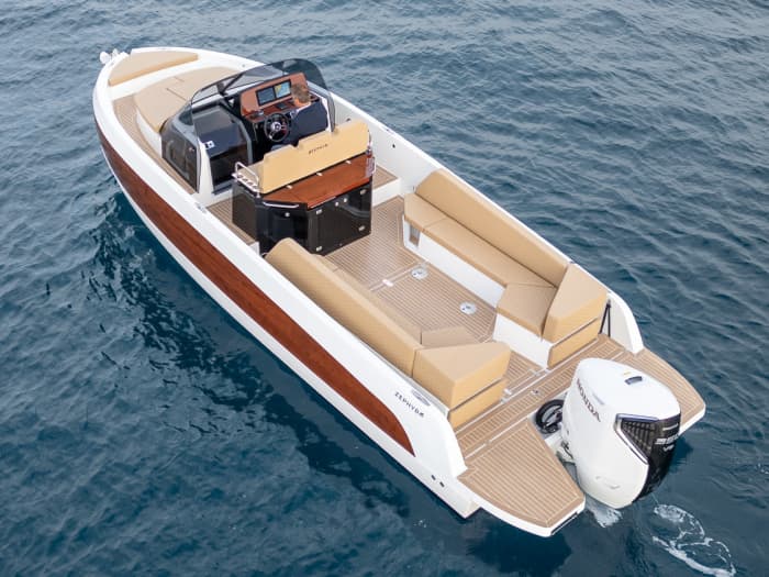 4-hour boat trip along the Costa Brava from Llançà