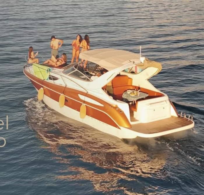 From Isola Bella to Sant'Alessio: a full-day boat experience