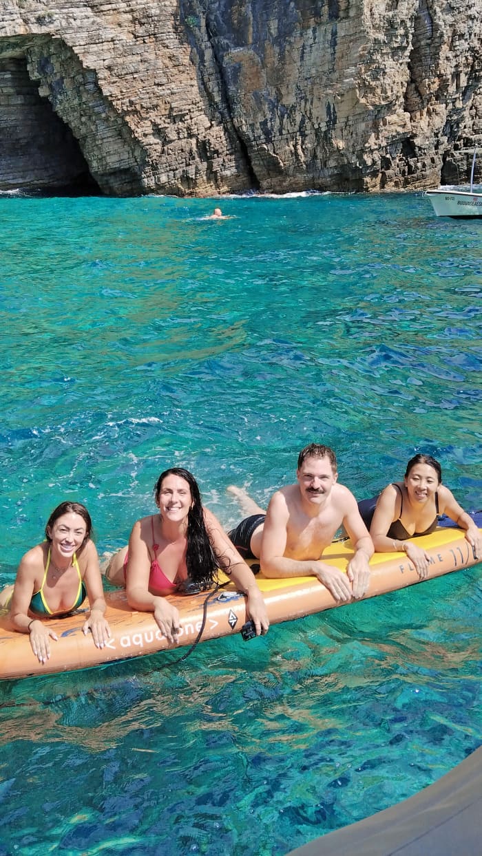 Top-Rated Sea Escape - Beaches, Caves & Swimming Stops