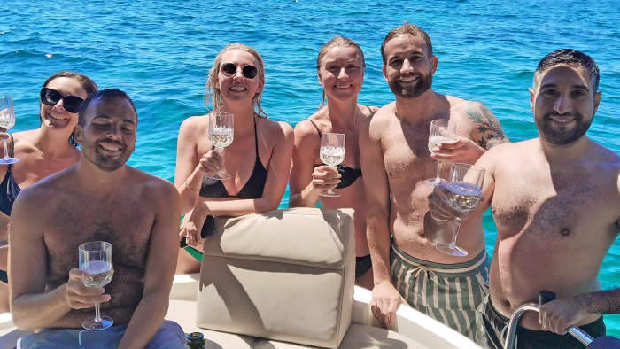 Escapade balnéaire de premier choix : plages, grottes et zones de baignade