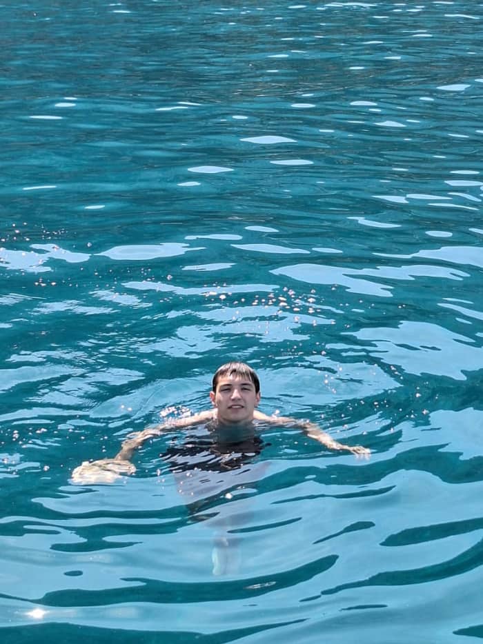 Tour privato in barca all’isola Gallinara: relax, snorkeling e incontri con delfini e tartarughe