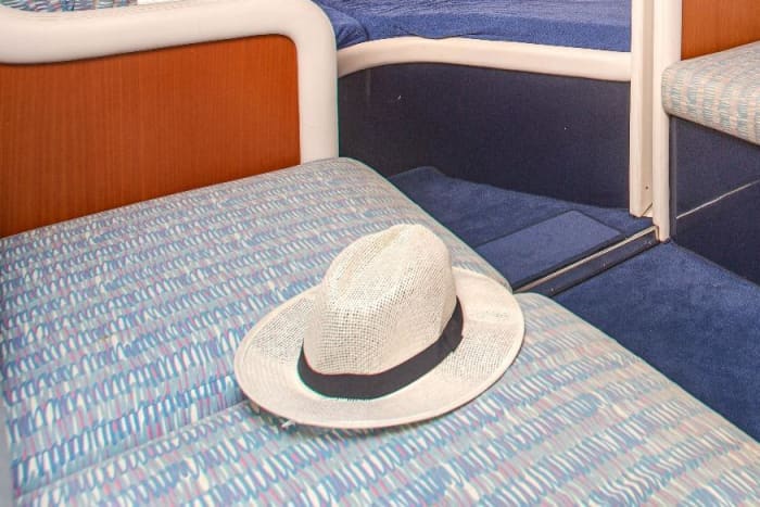 Exclusive Full-Day Charter 10 ore – tra l’arcipelago della Maddalena e Corsica.