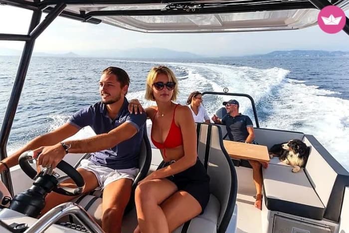 Romantische zonsondergangcruise op een motorboot: 2 uur