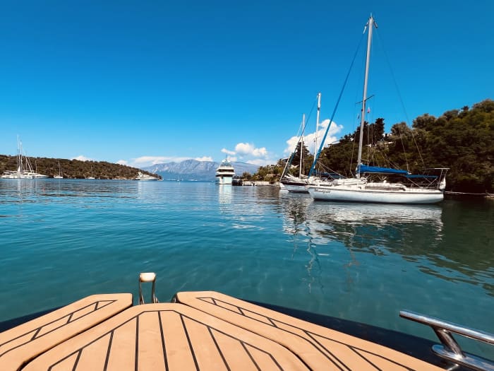 Premium-Schnellboot-Erlebnis in Paxos und Antipaxos (6 Stunden)