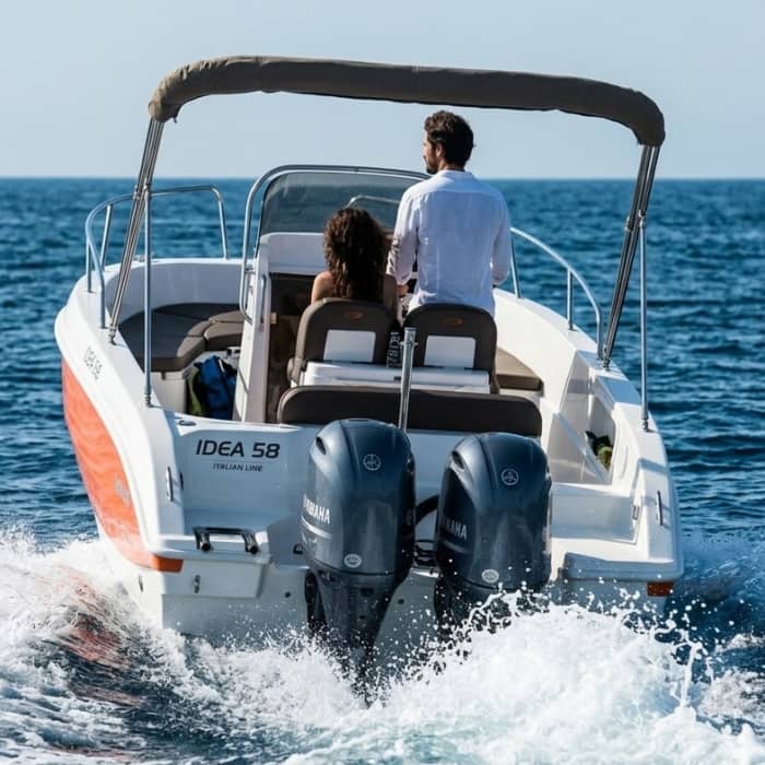 Let yourself be enchanted by a full day on the Savelletri sea