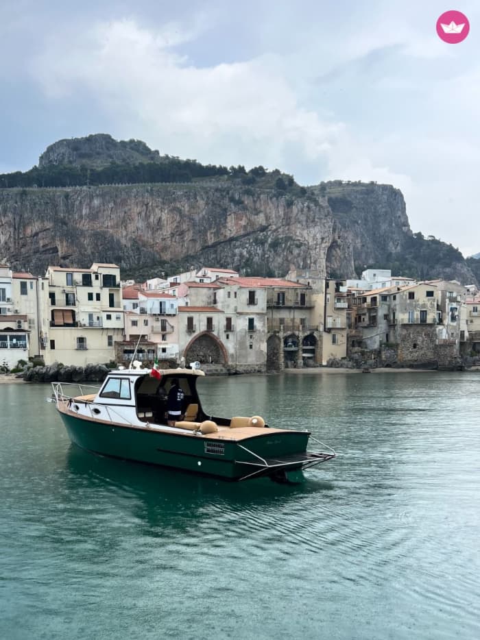 Bootsausflug nach Cefalù: Kristallklares Meer, Entspannung und sizilianische Aromen