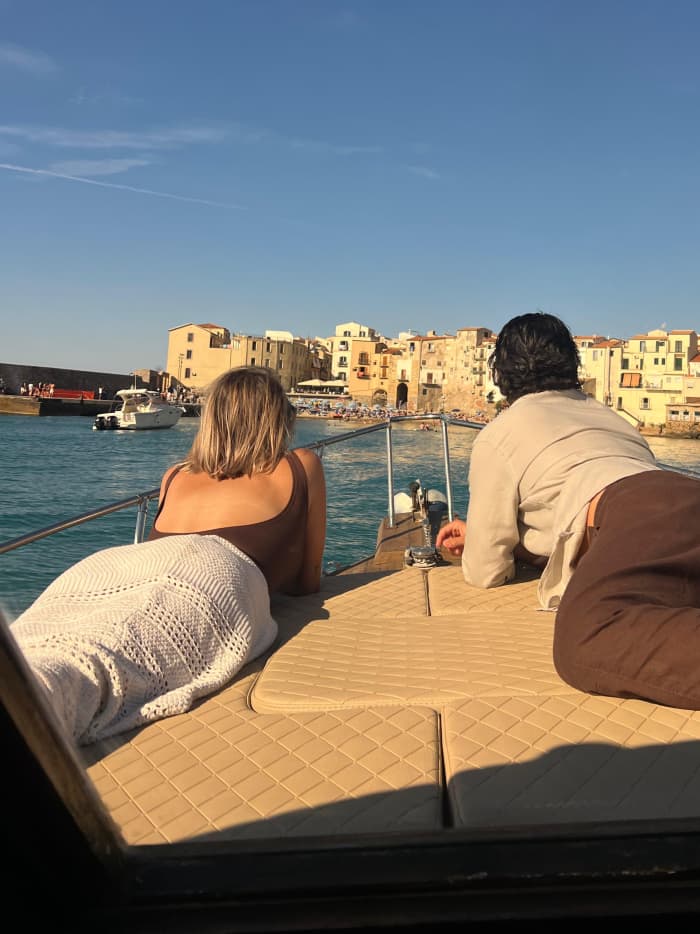 Boat trip to Cefalù: crystal clear sea, relaxation and Sicilian flavors