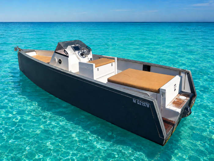 Cruise to the Lérins or Esterel islands with skipper and fuel included. - Cannes