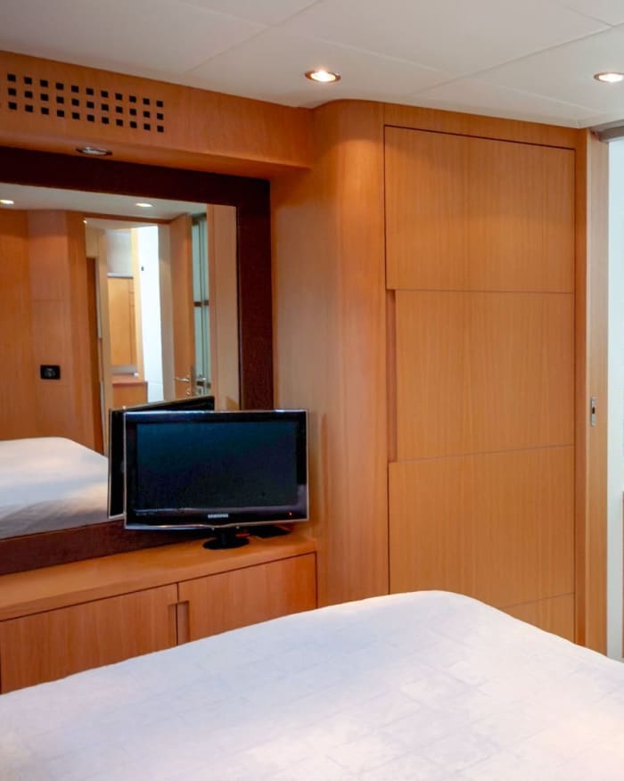 LA MADDALENA LUXUSERLEBNIS – PERSHING 58