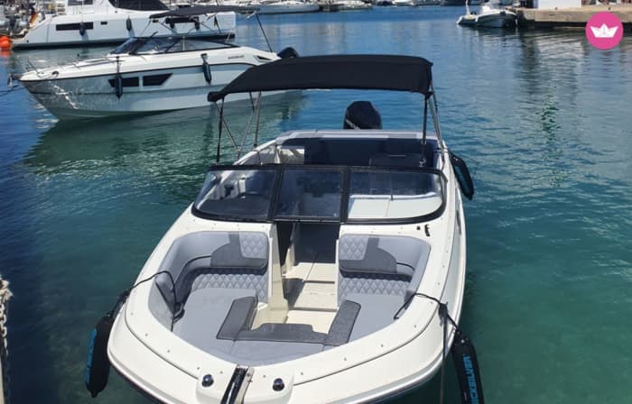 8 uur - Ontsnap naar de verborgen baaien en het kristalheldere water van Mallorca