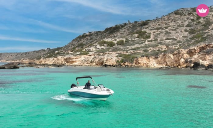8 uur - Ontsnap naar de verborgen baaien en het kristalheldere water van Mallorca