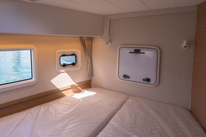 Ontdek de verborgen lagunes van Malta per luxe catamaran.