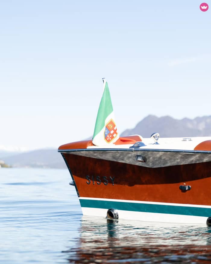 Love on the Lake – Wedding Photoshoot Aboard a Riva  Olympic