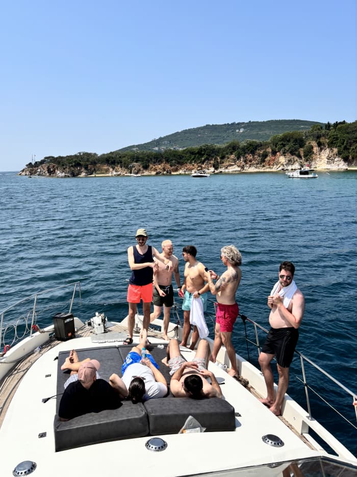 8-Hour Princes’ Islands Yacht Cruise for 12 Guests