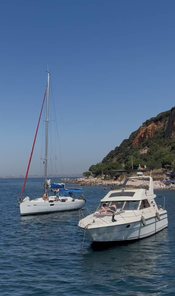 8-Hour Princes’ Islands Yacht Cruise for 12 Guests