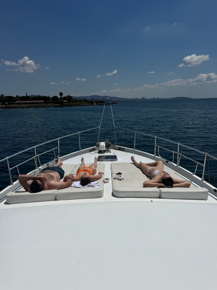 8-Hour Princes’ Islands Yacht Cruise for 12 Guests