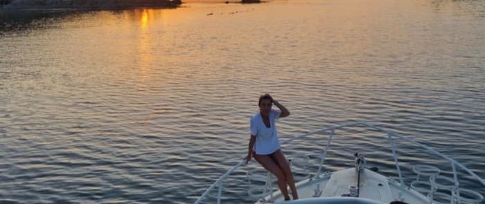 SONNENUNTERGANG
Sonnenuntergangs-Auszeit ELKIV – Aperitif bei Sonnenuntergang zwischen Portovenere und dem Golf der Dichter
Sonnenuntergang