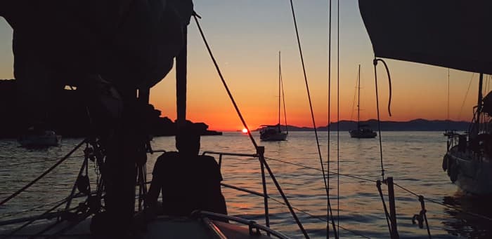 Full-day sea excursion: lunch featuring local market produce, private concert, and anchorage in the Var coves