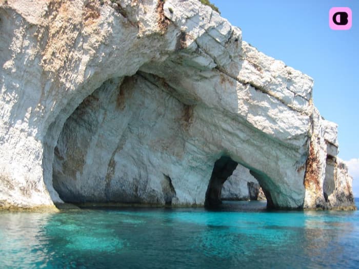 Private Luxury Cruise to Paxos, Antipaxos & Blue Caves from Corfu