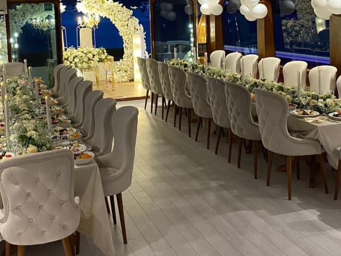 Luxury 2-Hour Bosphorus Yacht Experience